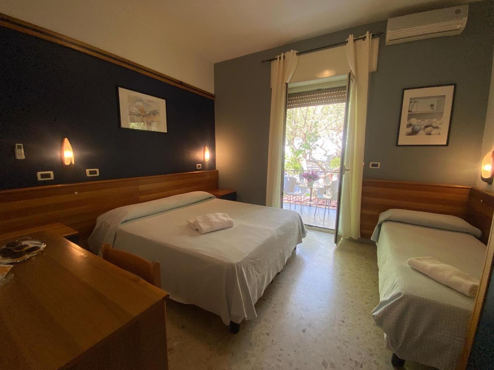 Hotel Praja Mare Прая а Маре Екстериор снимка